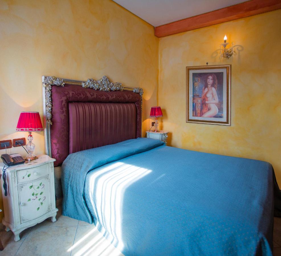 Casale Villa Giulia Marina Di 레시나 외부 사진