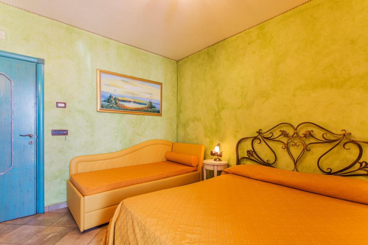 Casale Villa Giulia Marina Di 레시나 외부 사진